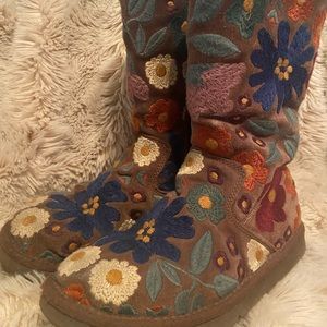 Rare Embroidered Floral UGG